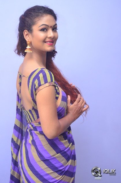 Aditi-Myakal-At-Ami-Thumi-Movie-Pre-Release-Function